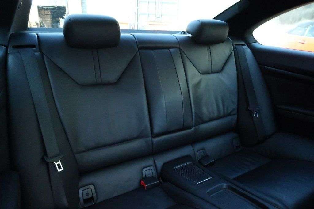 2012 BMW M3 2012 BMW M3