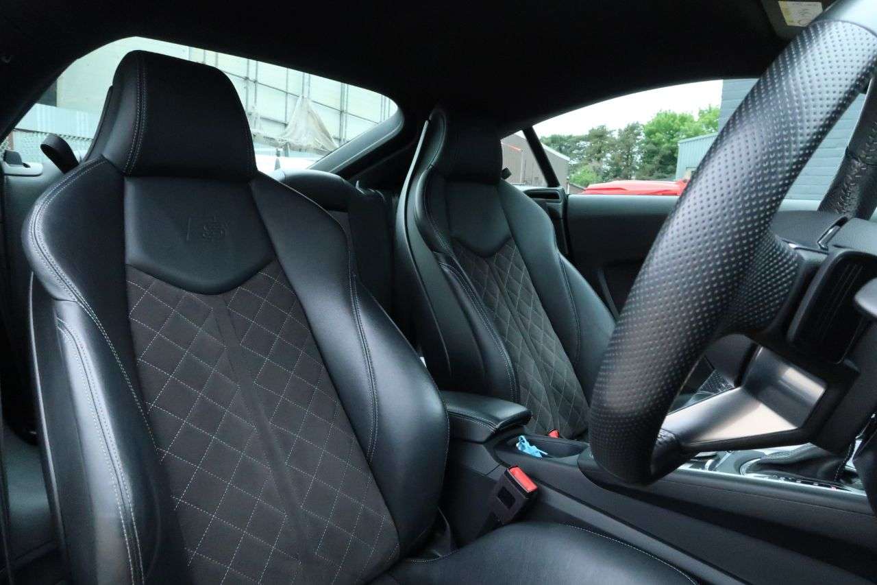 A 2019 AUDI TT 2.0 TFSI 40 S line Coupe 3dr Petrol S Tronic Euro 6 (s/s) (197 ps) FINANCE+ A 2019 AUDI TT 2.0 TFSI 40 S line Coupe 3dr Petrol S Tronic Euro 6 (s/s) (197 ps) FINANCE+