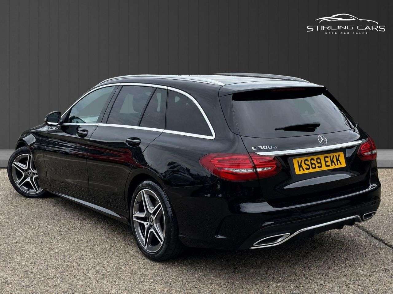 A 2019 MERCEDES-BENZ C-CLASS 2.0 C300d AMG Line Estate 5dr Diesel G-Tronic+ Euro 6 (s/s) (245 ps) FINANC A 2019 MERCEDES-BENZ C-CLASS 2.0 C300d AMG Line Estate 5dr Diesel G-Tronic+ Euro 6 (s/s) (245 ps) FINANC