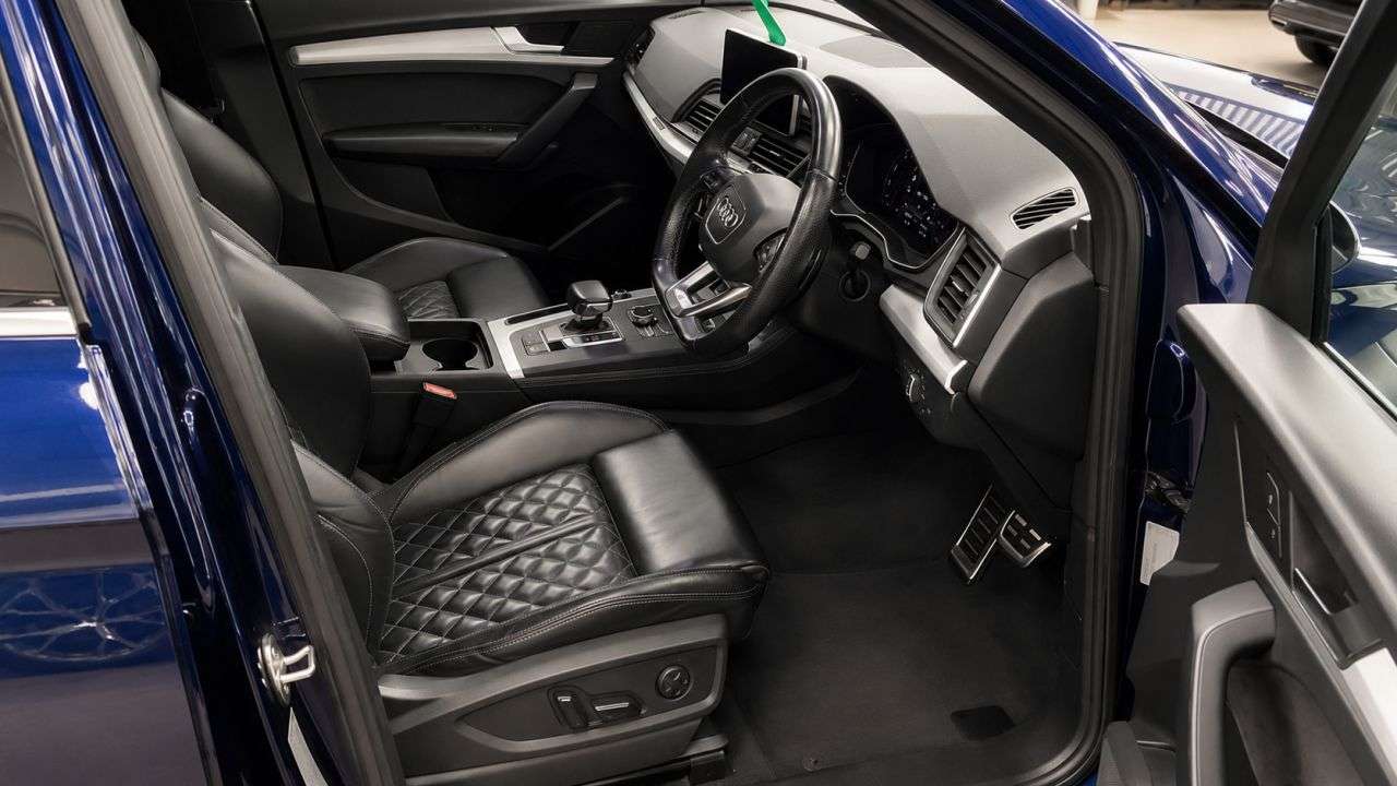 A 2018 AUDI SQ5 3.0 TFSI V6 SUV 5dr Petrol Tiptronic quattro Euro 6 (s/s) (354 ps) FINANCE+ A 2018 AUDI SQ5 3.0 TFSI V6 SUV 5dr Petrol Tiptronic quattro Euro 6 (s/s) (354 ps) FINANCE+