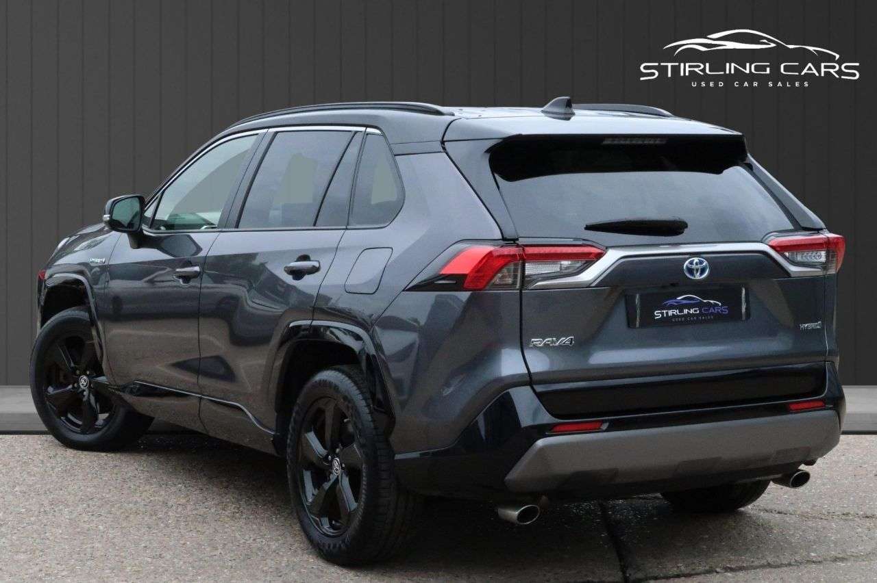 A 2020 TOYOTA RAV4 2.5 VVT-h Dynamic SUV 5dr Petrol Hybrid CVT 4WD Euro 6 (s/s) (222 ps) FINAN A 2020 TOYOTA RAV4 2.5 VVT-h Dynamic SUV 5dr Petrol Hybrid CVT 4WD Euro 6 (s/s) (222 ps) FINAN