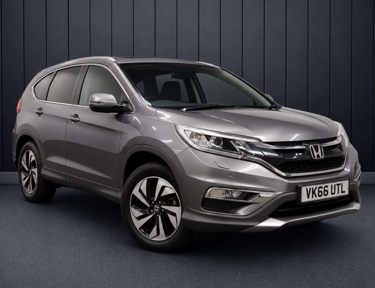 A 2016 HONDA CR-V 1.6 i-DTEC EX SUV 5dr Diesel Auto 4WD Euro 6 (160 ps) FINANCE+WARRANTY+SERV A 2016 HONDA CR-V 1.6 i-DTEC EX SUV 5dr Diesel Auto 4WD Euro 6 (160 ps) FINANCE+WARRANTY+SERV