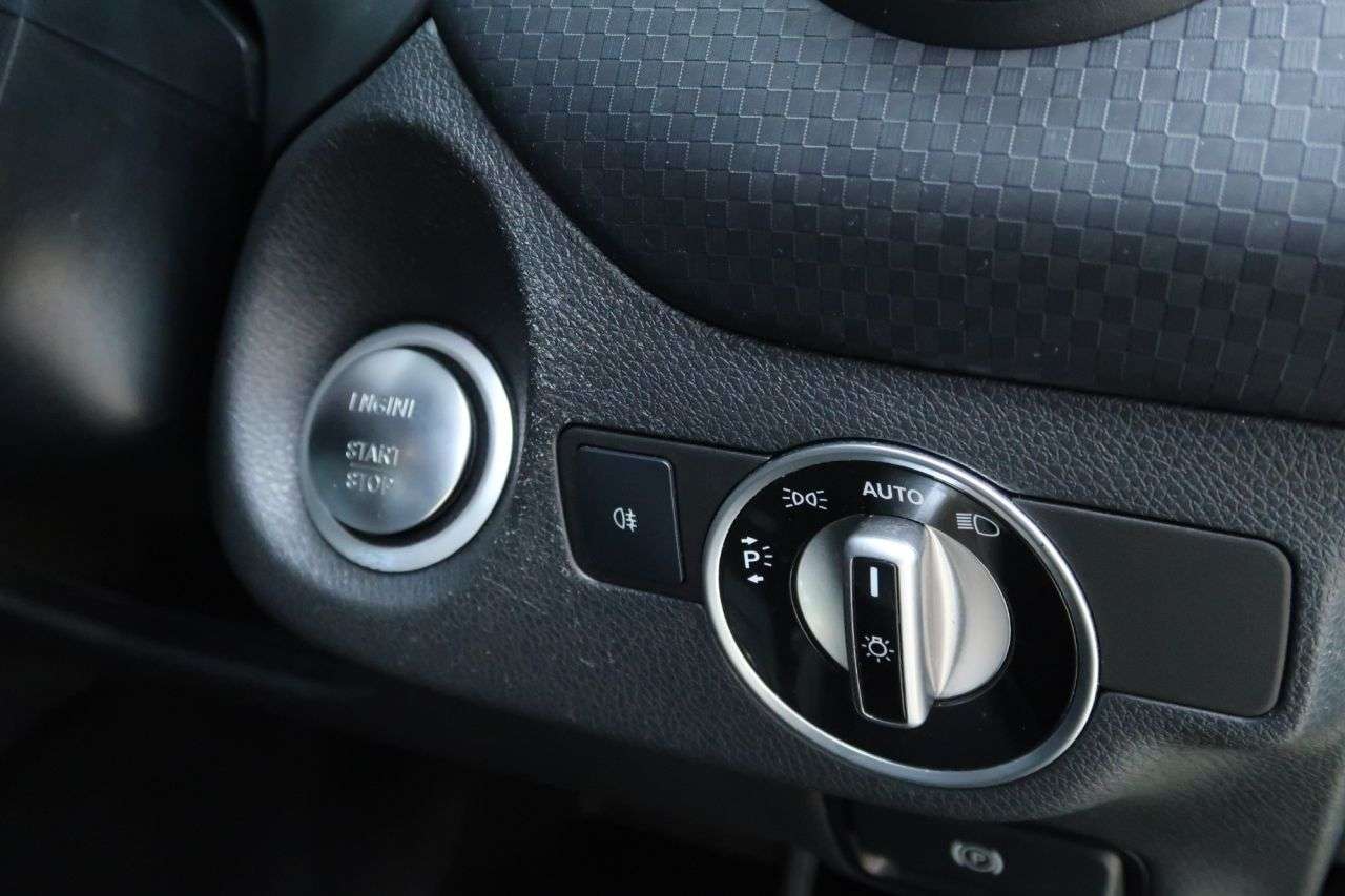 2017 MERCEDES-BENZ A-CLASS 2017 MERCEDES-BENZ A-CLASS