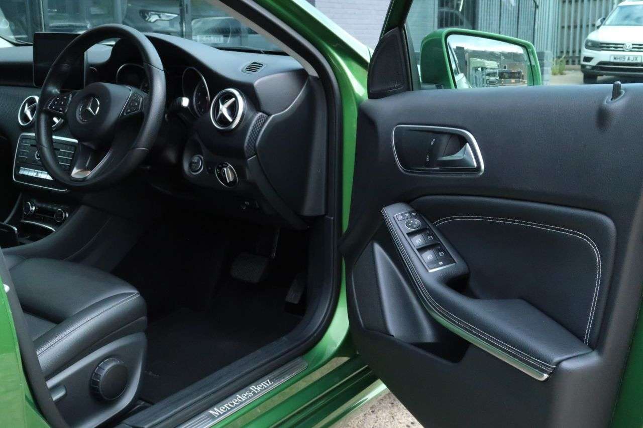 2017 MERCEDES-BENZ A-CLASS 2017 MERCEDES-BENZ A-CLASS