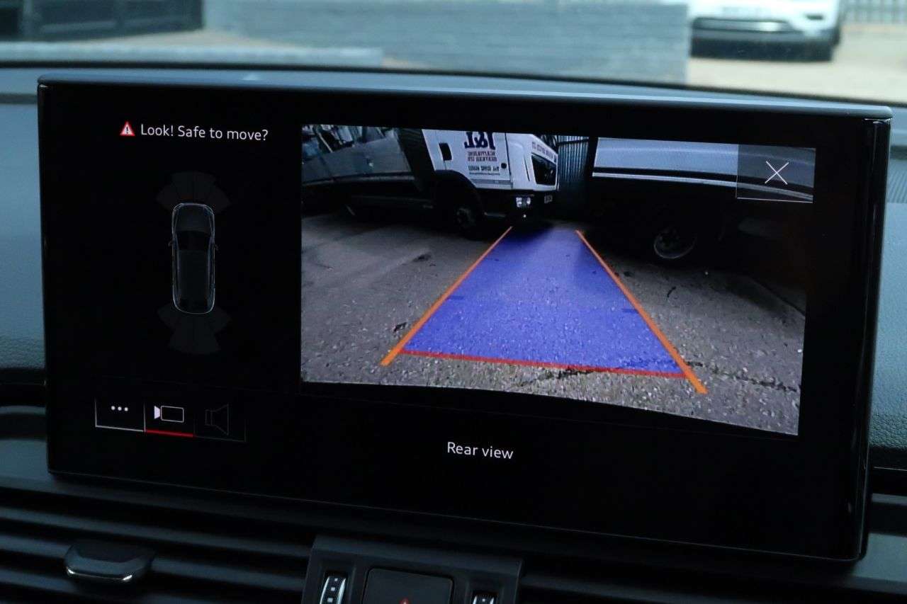 2021 AUDI SQ5 2021 AUDI SQ5