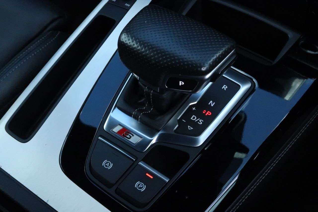 2021 AUDI SQ5 2021 AUDI SQ5