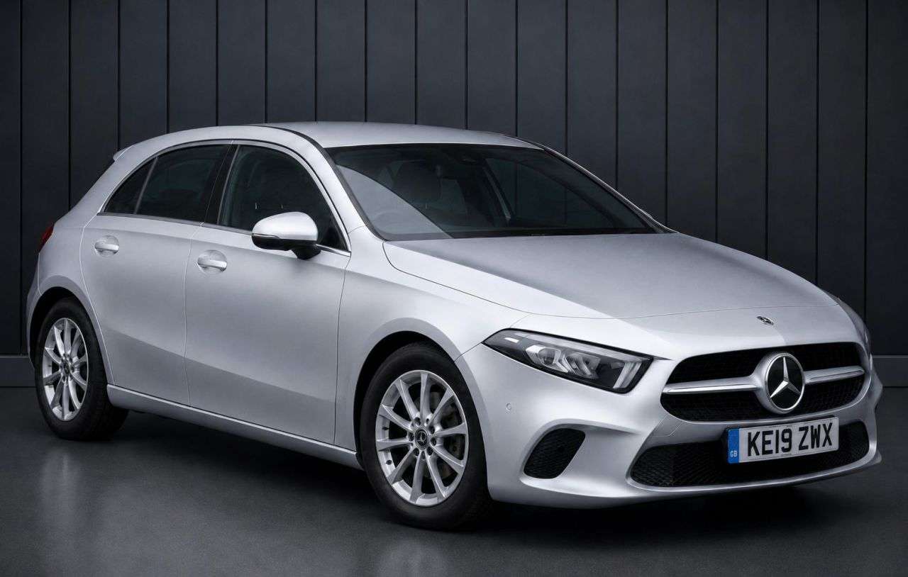A 2019 MERCEDES-BENZ A-CLASS 1.5 A180d Sport (Executive) Hatchback 5dr Diesel 7G-DCT Euro 6 (s/s) (116 p A 2019 MERCEDES-BENZ A-CLASS 1.5 A180d Sport (Executive) Hatchback 5dr Diesel 7G-DCT Euro 6 (s/s) (116 p