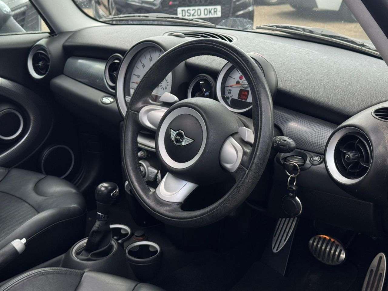 A 2007 MINI HATCH 1.6 Cooper S Hatchback 3dr Petrol Steptronic Euro 4 (175 ps) FINANCE+WARRAN A 2007 MINI HATCH 1.6 Cooper S Hatchback 3dr Petrol Steptronic Euro 4 (175 ps) FINANCE+WARRAN