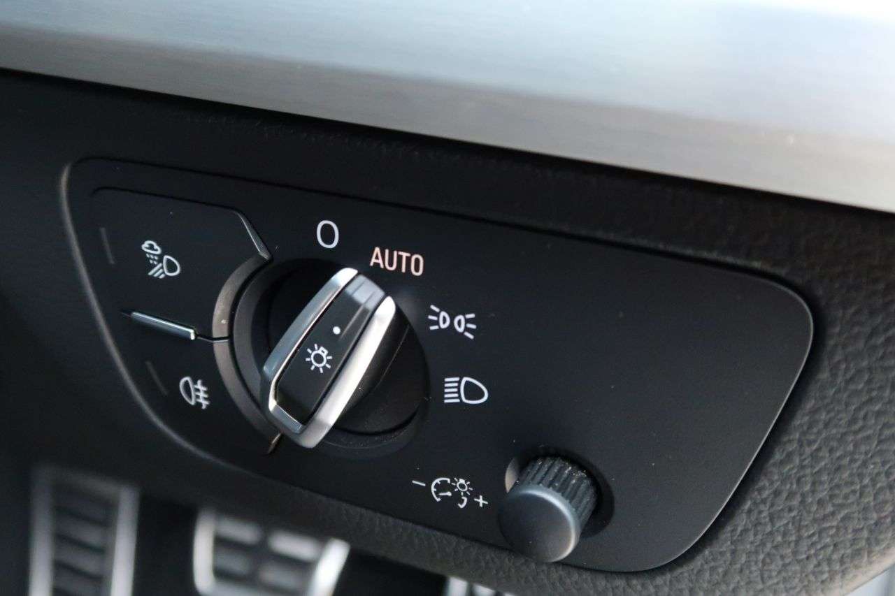 2019 AUDI SQ5 2019 AUDI SQ5