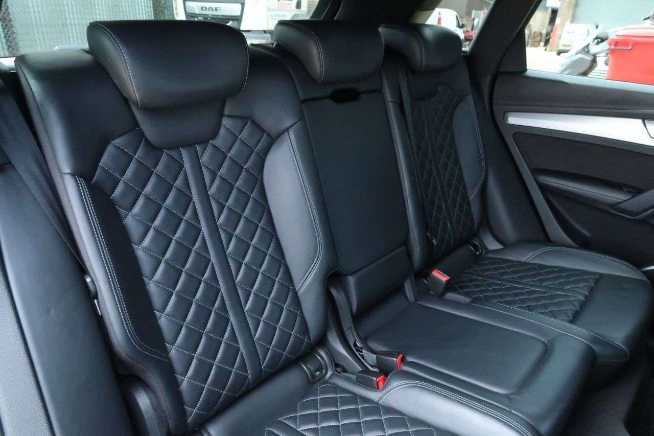 2019 AUDI SQ5 2019 AUDI SQ5