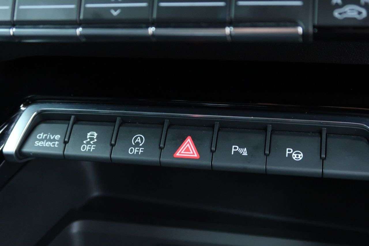 2022 AUDI RS3 2022 AUDI RS3
