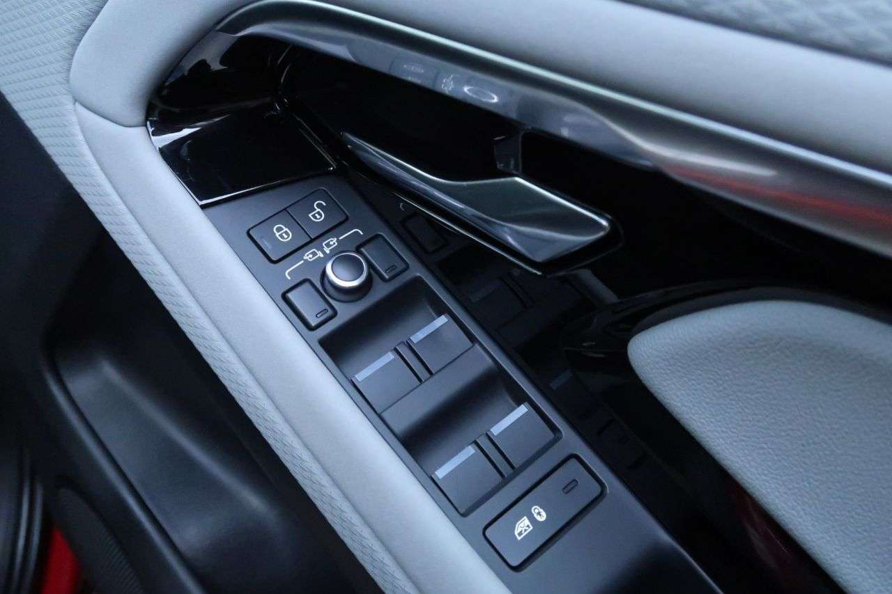 2019 LAND ROVER RANGE ROVER EVOQUE 2019 LAND ROVER RANGE ROVER EVOQUE