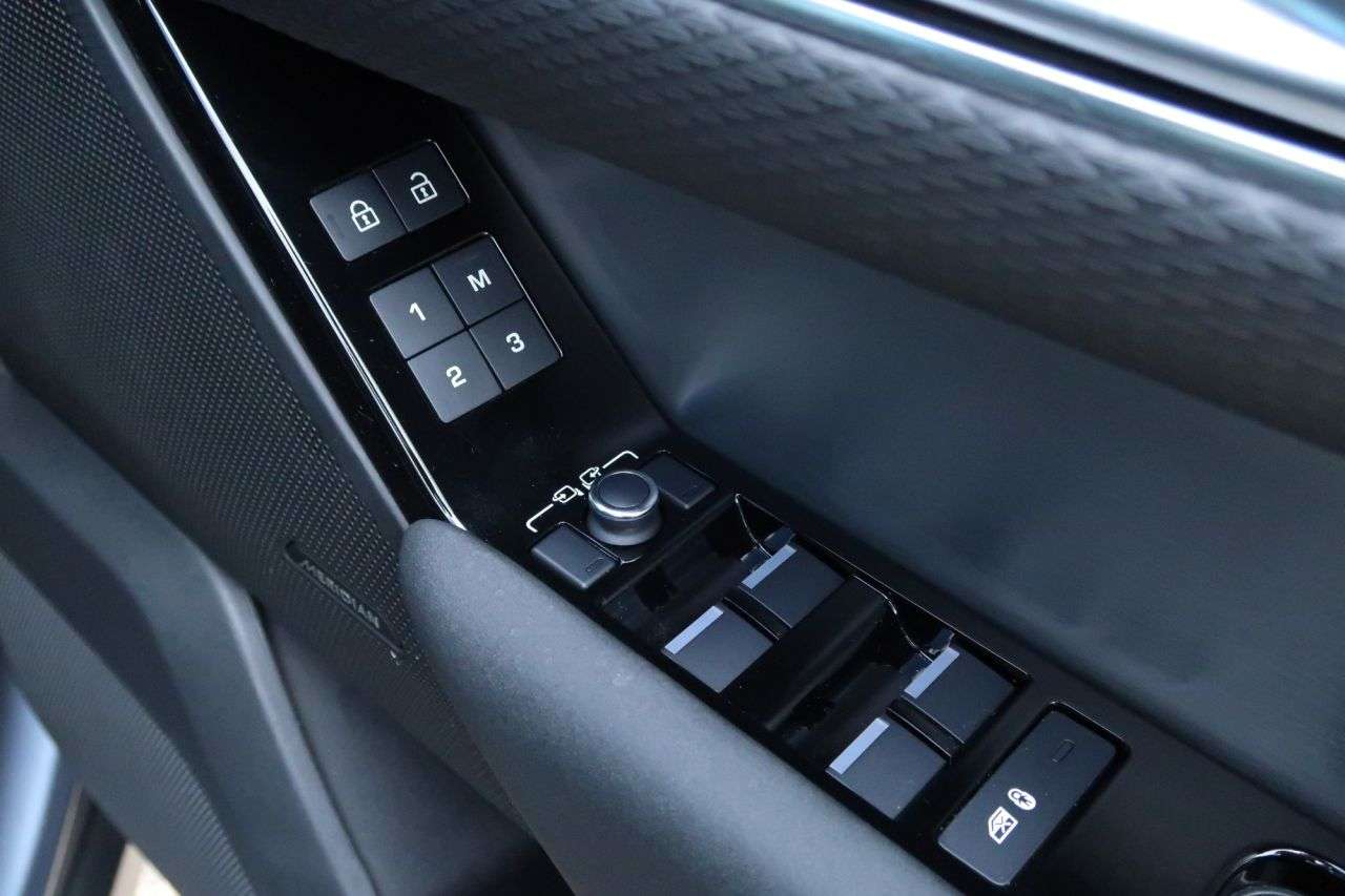 2022 LAND ROVER RANGE ROVER VELAR 2022 LAND ROVER RANGE ROVER VELAR