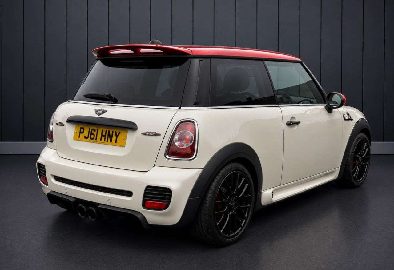 A 2011 MINI HATCH 1.6 John Cooper Works Hatchback 3dr Petrol Manual Euro 5 (211 ps) FINANCE+W A 2011 MINI HATCH 1.6 John Cooper Works Hatchback 3dr Petrol Manual Euro 5 (211 ps) FINANCE+W