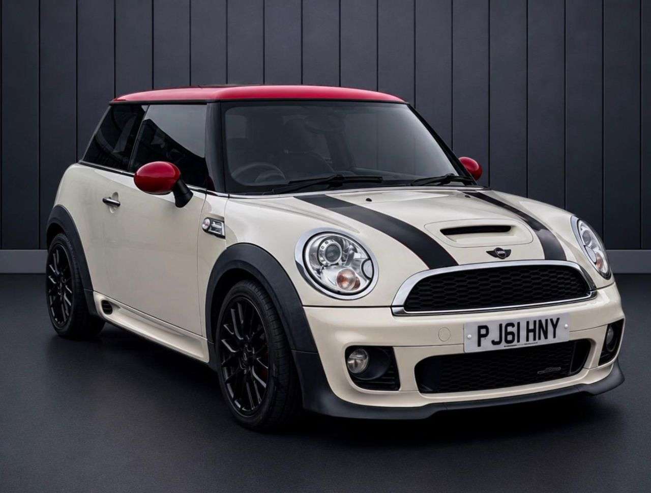 A 2011 MINI HATCH 1.6 John Cooper Works Hatchback 3dr Petrol Manual Euro 5 (211 ps) FINANCE+W A 2011 MINI HATCH 1.6 John Cooper Works Hatchback 3dr Petrol Manual Euro 5 (211 ps) FINANCE+W