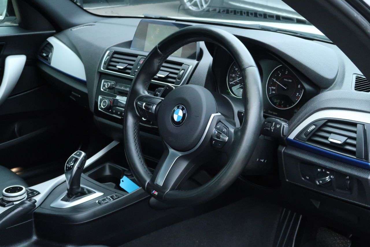 A 2017 BMW 1 SERIES 3.0 M140i Hatchback 3dr Petrol Auto Euro 6 (s/s) (340 ps) FINANCE+WARRANTY+ A 2017 BMW 1 SERIES 3.0 M140i Hatchback 3dr Petrol Auto Euro 6 (s/s) (340 ps) FINANCE+WARRANTY+