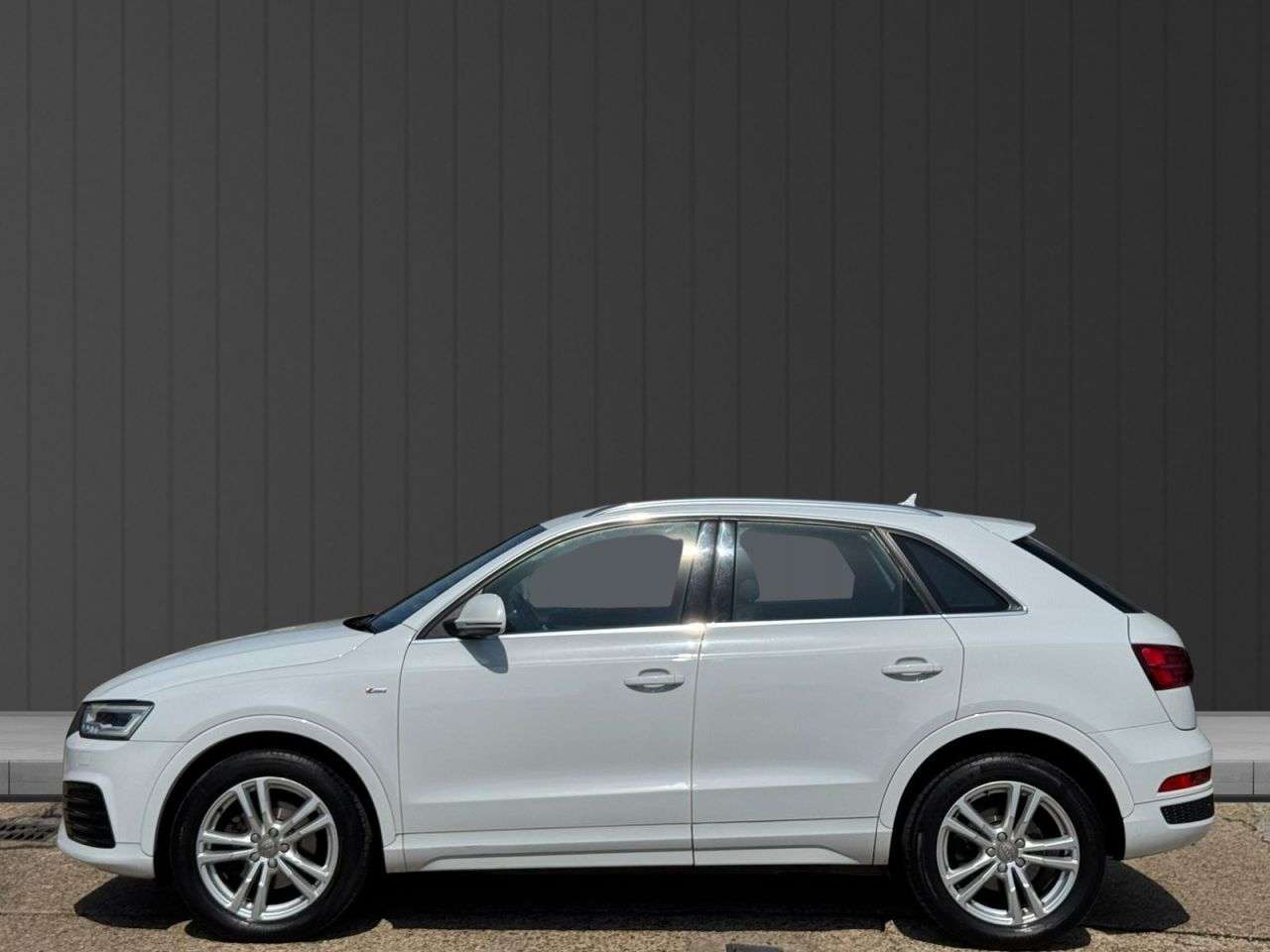 2015 AUDI Q3 2015 AUDI Q3