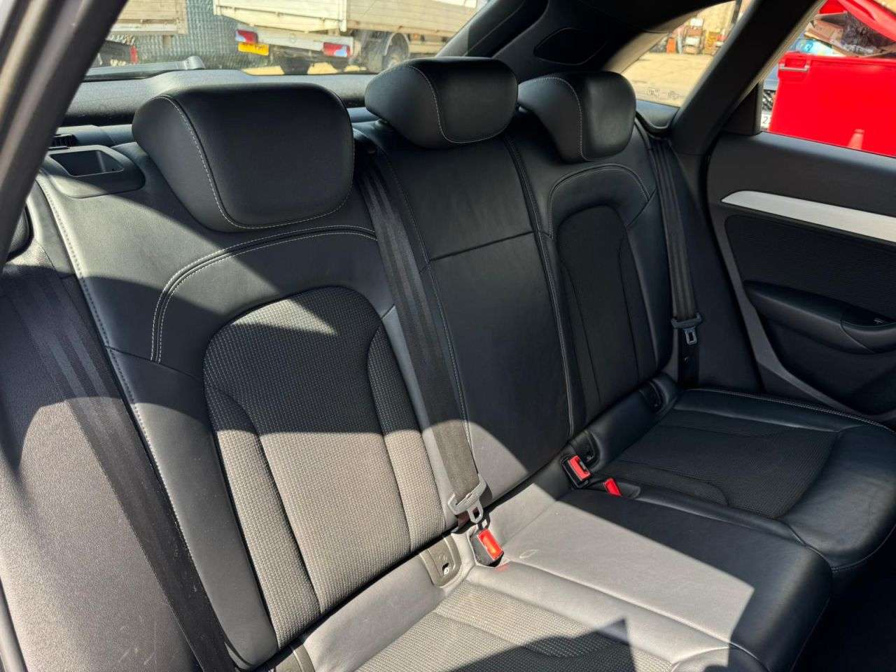 2015 AUDI Q3 2015 AUDI Q3
