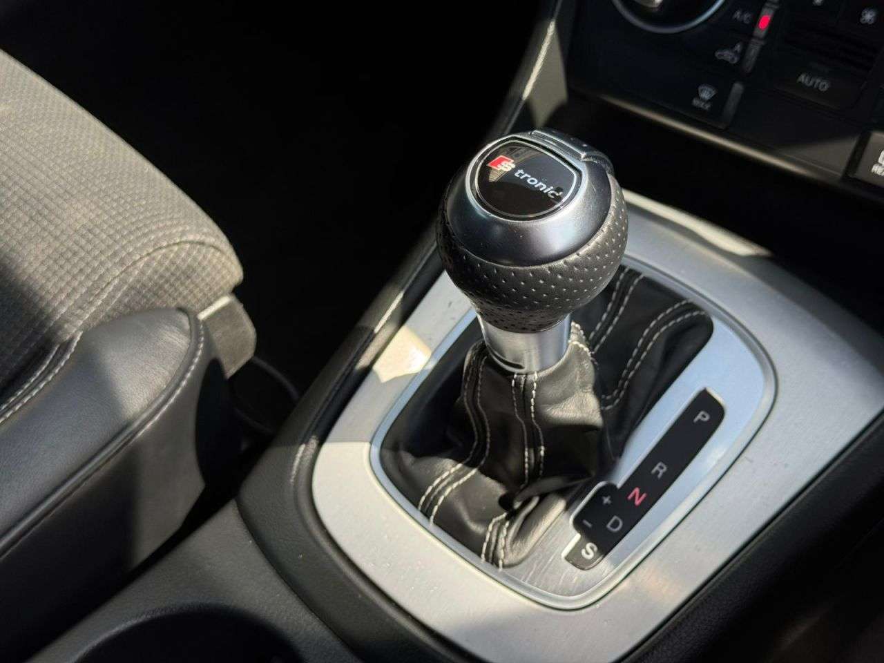 2015 AUDI Q3 2015 AUDI Q3