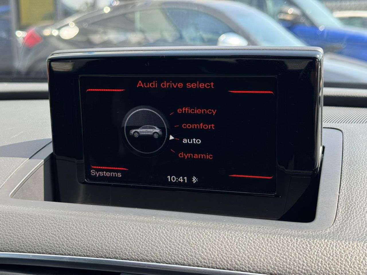 2015 AUDI Q3 2015 AUDI Q3