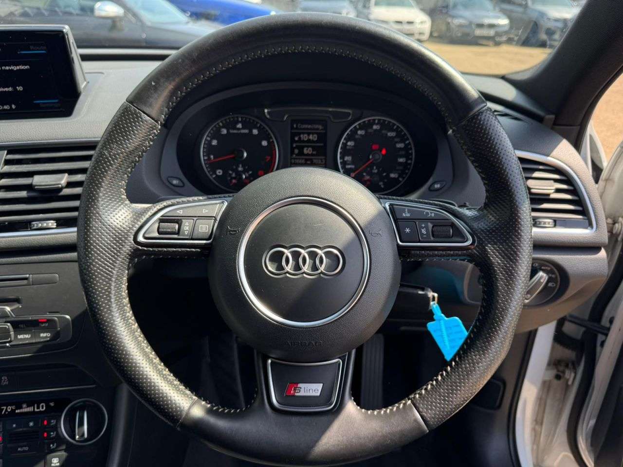 2015 AUDI Q3 2015 AUDI Q3