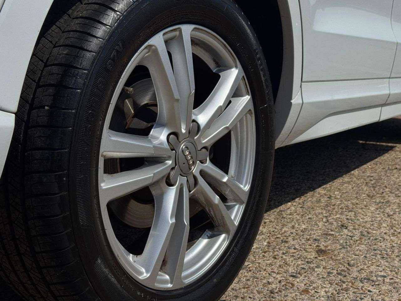 2015 AUDI Q3 2015 AUDI Q3