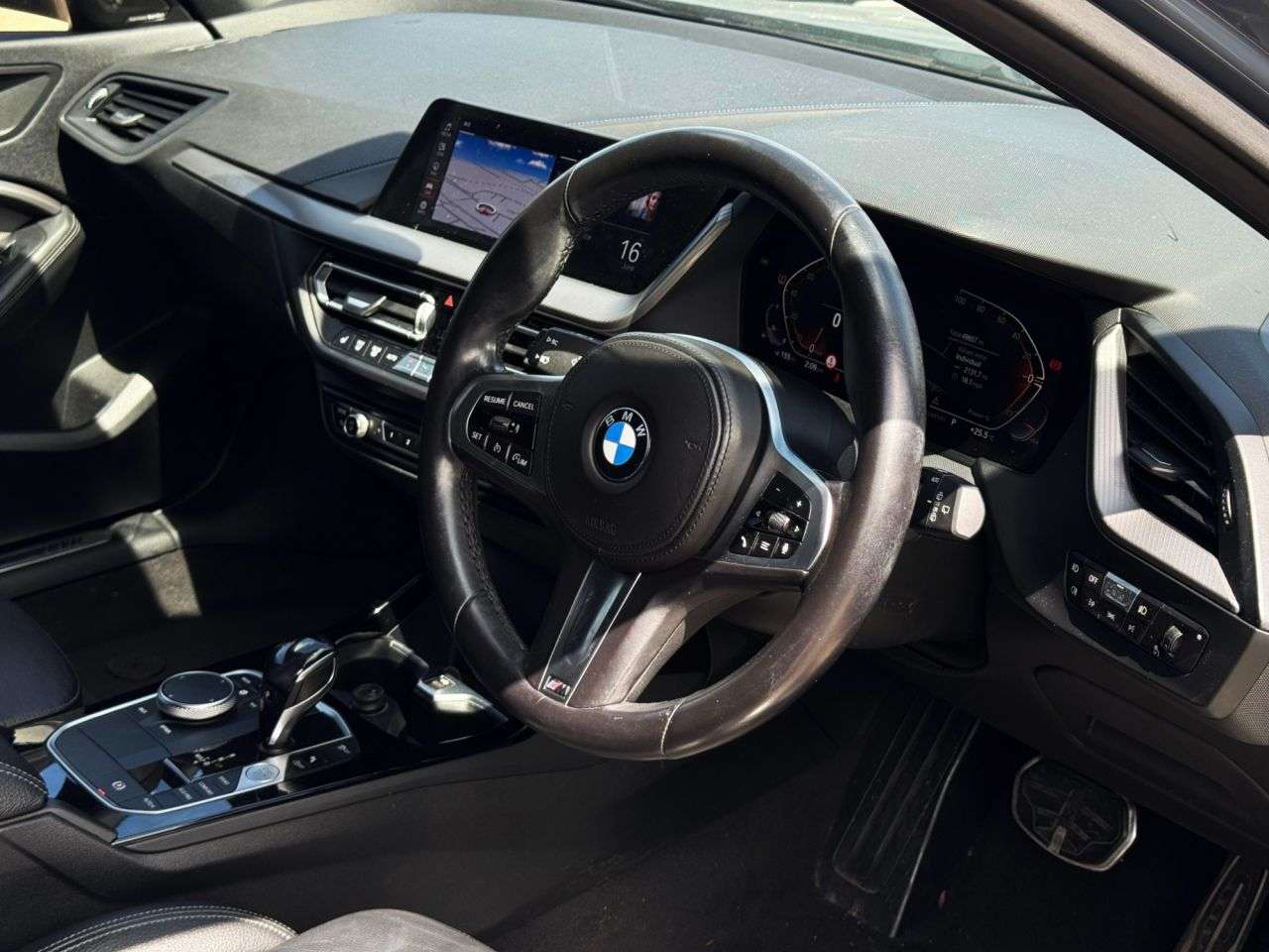 A 2021 BMW 1 SERIES 1.5 118i M Sport (LCP) Hatchback 5dr Petrol DCT Euro 6 (s/s) (136 ps) FINAN A 2021 BMW 1 SERIES 1.5 118i M Sport (LCP) Hatchback 5dr Petrol DCT Euro 6 (s/s) (136 ps) FINAN
