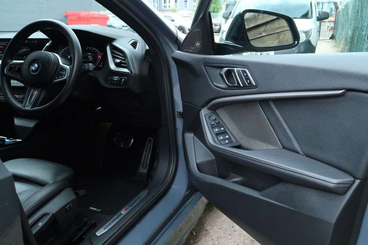 2021 BMW 1 SERIES 2021 BMW 1 SERIES