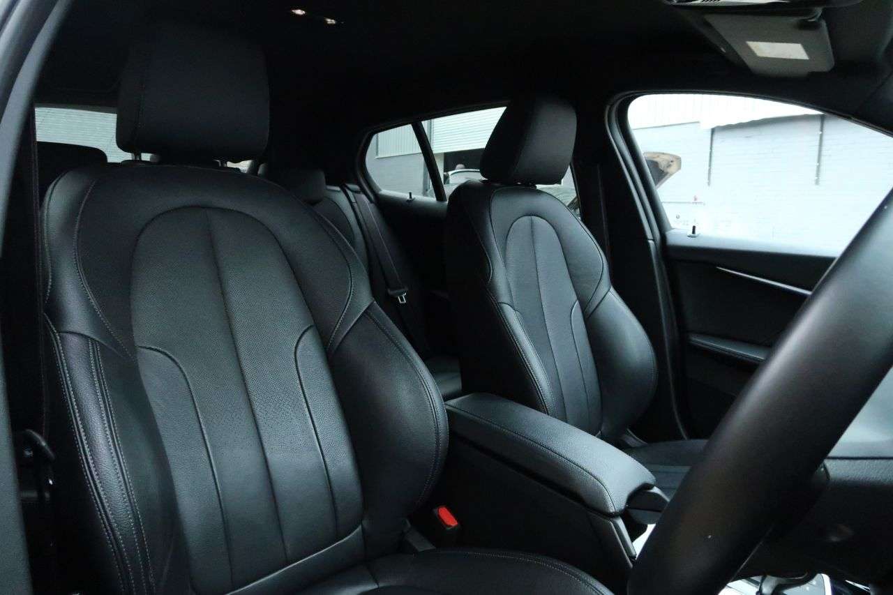 A 2021 BMW 1 SERIES 1.5 118i M Sport (LCP) Hatchback 5dr Petrol DCT Euro 6 (s/s) (136 ps) FINAN A 2021 BMW 1 SERIES 1.5 118i M Sport (LCP) Hatchback 5dr Petrol DCT Euro 6 (s/s) (136 ps) FINAN