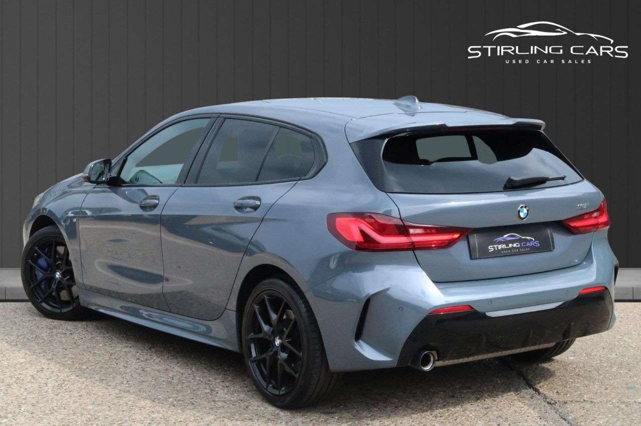 A 2021 BMW 1 SERIES 1.5 118i M Sport (LCP) Hatchback 5dr Petrol DCT Euro 6 (s/s) (136 ps) FINAN A 2021 BMW 1 SERIES 1.5 118i M Sport (LCP) Hatchback 5dr Petrol DCT Euro 6 (s/s) (136 ps) FINAN
