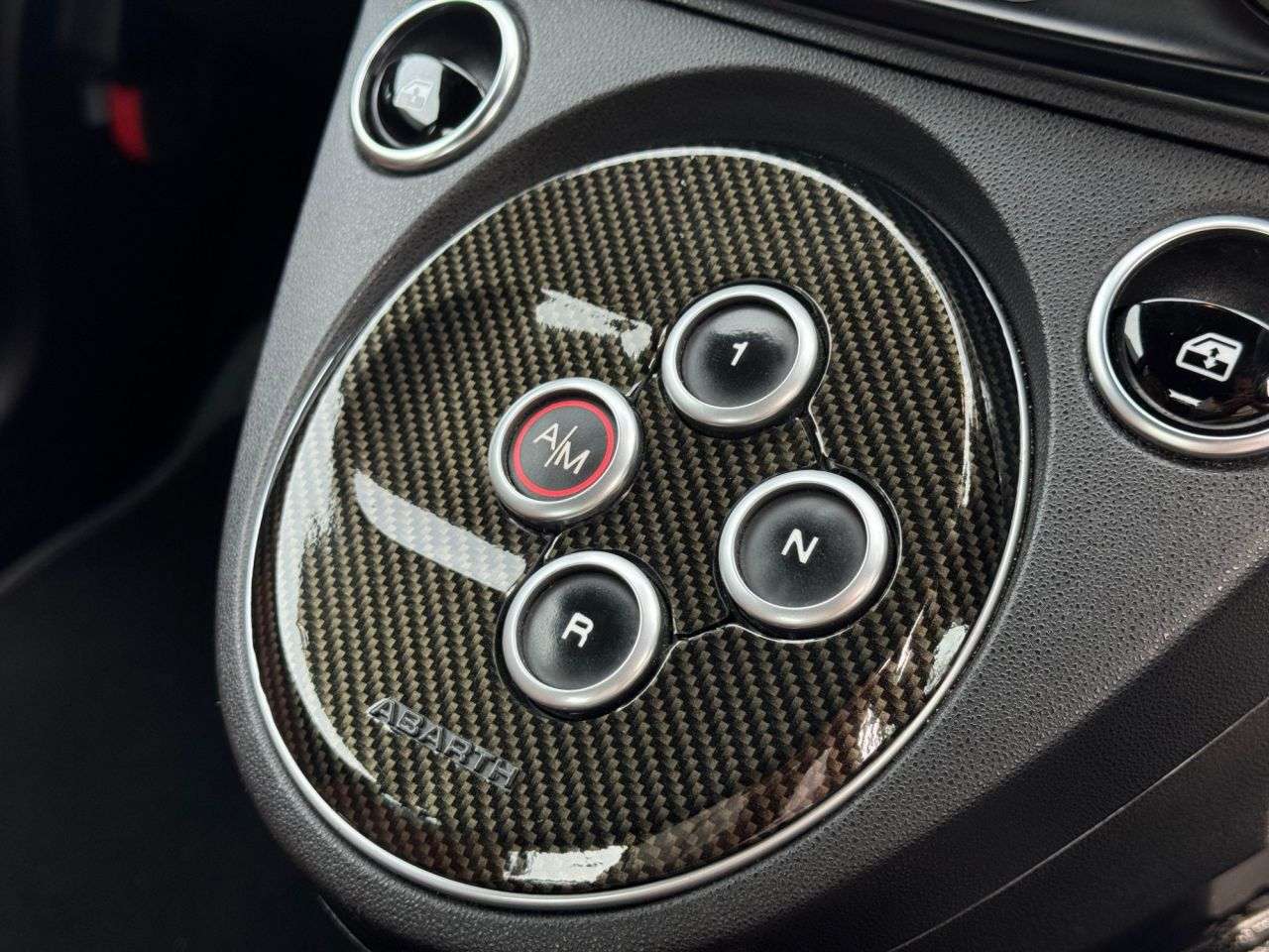 2017 ABARTH 595C 2017 ABARTH 595C