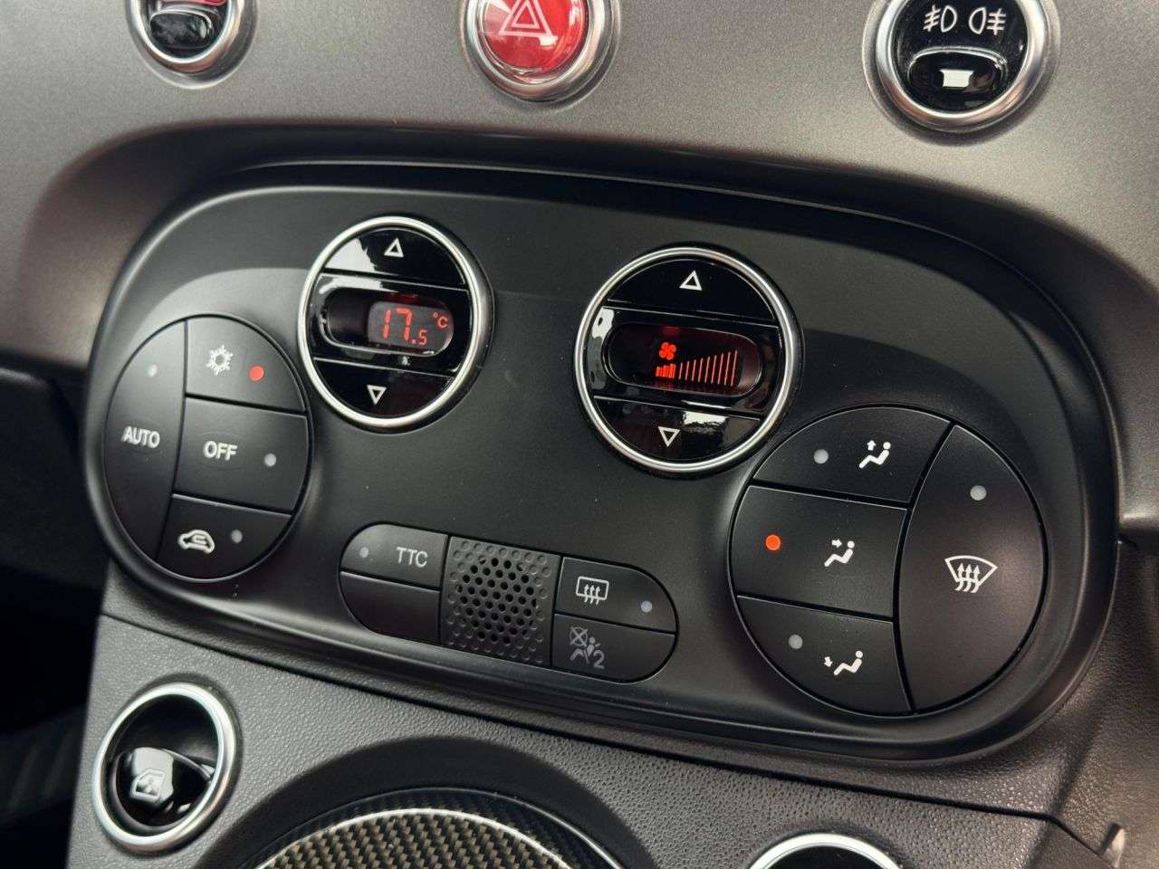 2017 ABARTH 595C 2017 ABARTH 595C