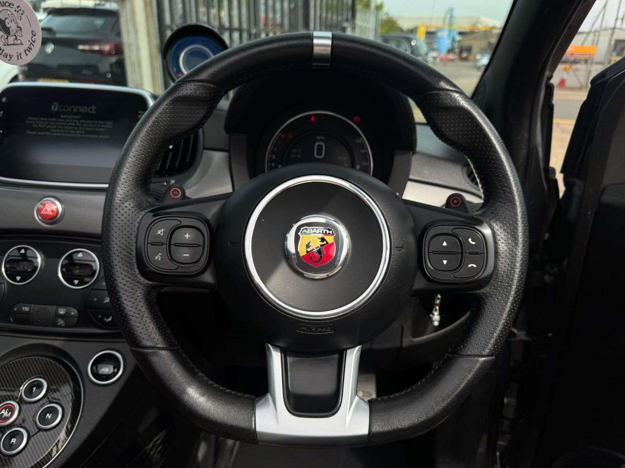 2017 ABARTH 595C 2017 ABARTH 595C