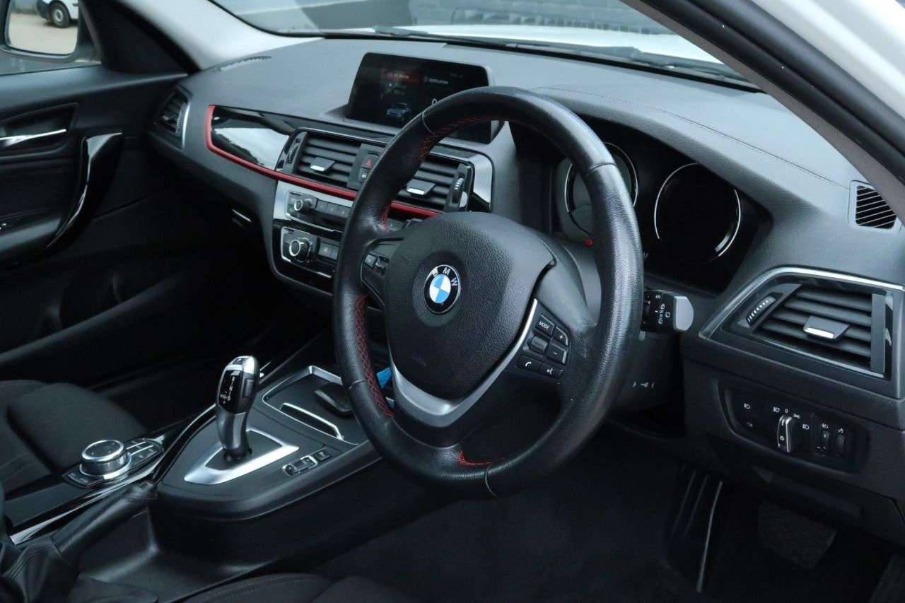 A 2018 BMW 1 SERIES 1.5 118i GPF Sport Hatchback 5dr Petrol Auto Euro 6 (s/s) (136 ps) FINANCE+ A 2018 BMW 1 SERIES 1.5 118i GPF Sport Hatchback 5dr Petrol Auto Euro 6 (s/s) (136 ps) FINANCE+