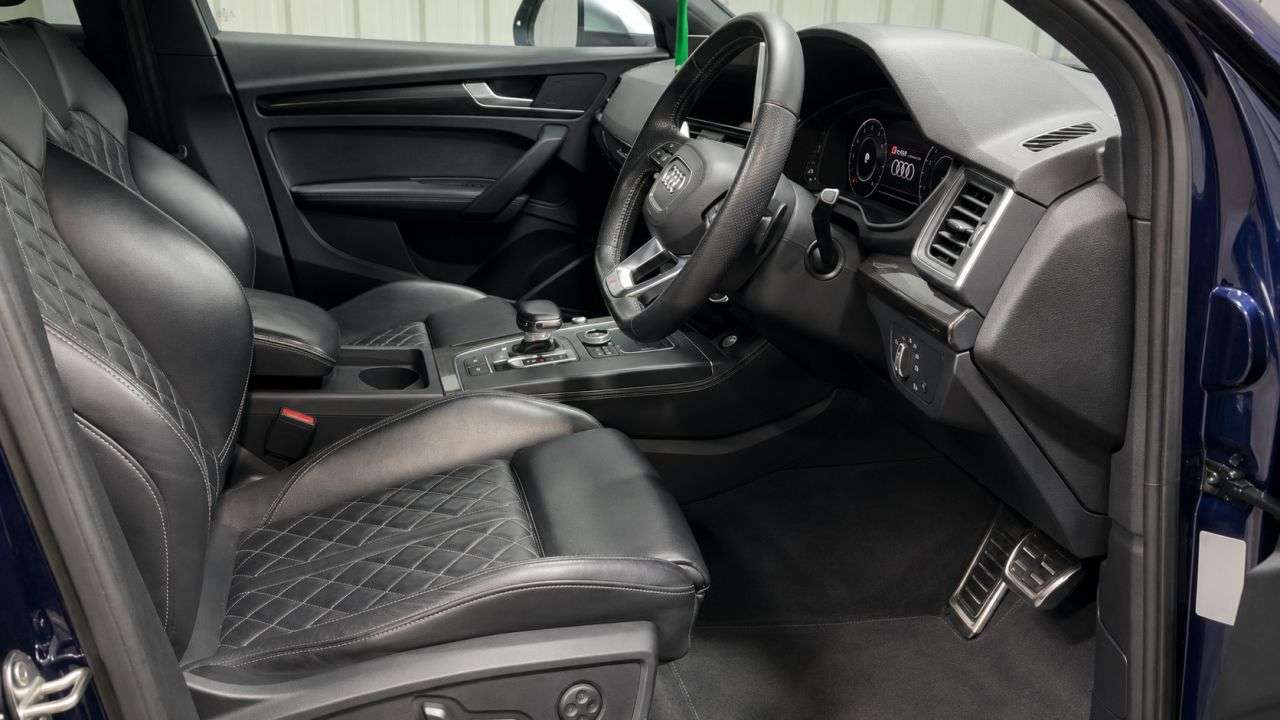 A 2018 AUDI SQ5 3.0 TFSI V6 SUV 5dr Petrol Tiptronic quattro Euro 6 (s/s) (354 ps) FINANCE+ A 2018 AUDI SQ5 3.0 TFSI V6 SUV 5dr Petrol Tiptronic quattro Euro 6 (s/s) (354 ps) FINANCE+