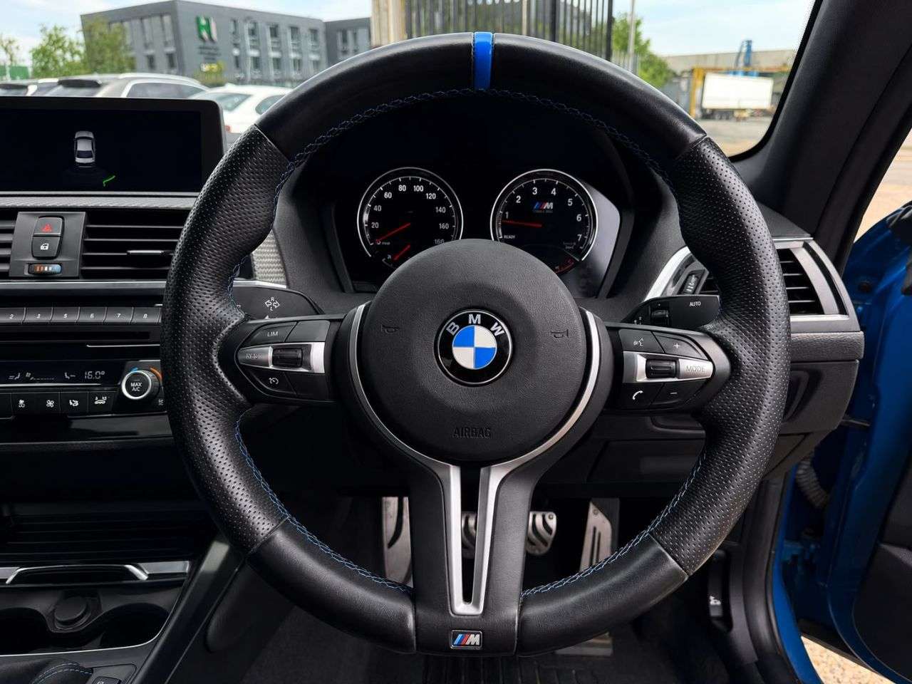 A 2018 BMW M2 3.0i Coupe 2dr Petrol Manual Euro 6 (s/s) (370 ps) FINANCE+WARRANTY+SERVICE A 2018 BMW M2 3.0i Coupe 2dr Petrol Manual Euro 6 (s/s) (370 ps) FINANCE+WARRANTY+SERVICE