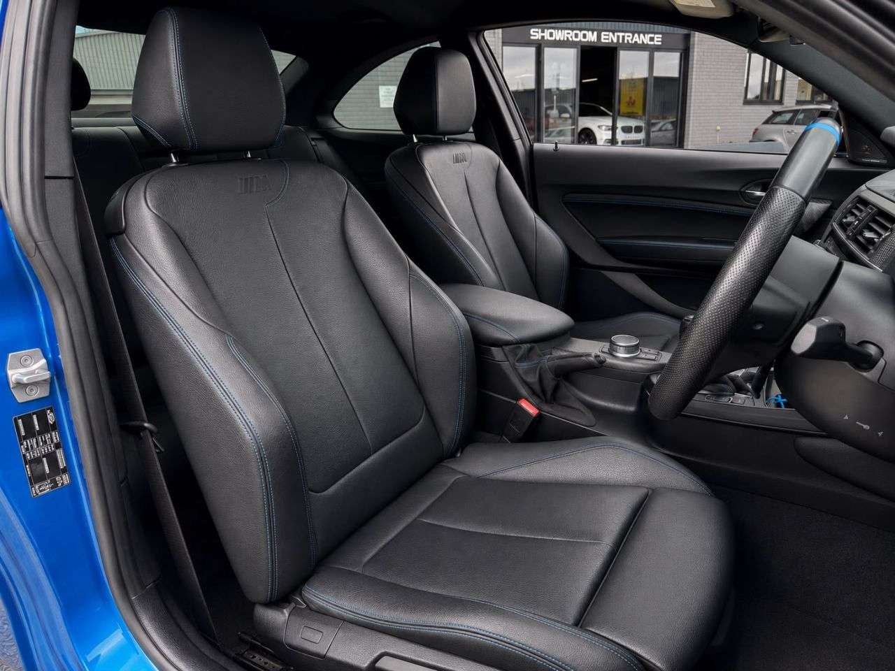 A 2018 BMW M2 3.0i Coupe 2dr Petrol Manual Euro 6 (s/s) (370 ps) FINANCE+WARRANTY+SERVICE A 2018 BMW M2 3.0i Coupe 2dr Petrol Manual Euro 6 (s/s) (370 ps) FINANCE+WARRANTY+SERVICE