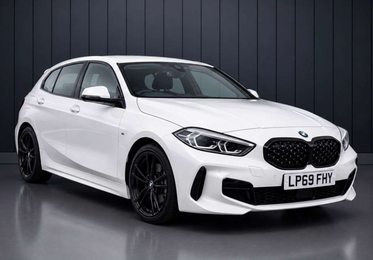 A 2020 BMW 1 SERIES 1.5 118i M Sport Hatchback 5dr Petrol DCT Euro 6 (s/s) (140 ps) FINANCE+WAR A 2020 BMW 1 SERIES 1.5 118i M Sport Hatchback 5dr Petrol DCT Euro 6 (s/s) (140 ps) FINANCE+WAR