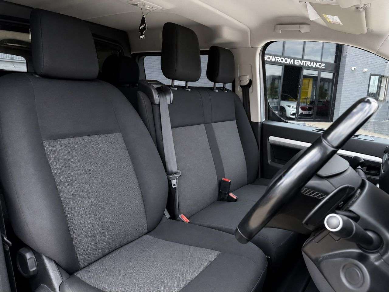 A 2022 VAUXHALL VIVARO 2.0 Turbo D 3100 Elite Crew Van Double Cab 5dr Diesel Auto L2 H1 Euro 6 (s/ A 2022 VAUXHALL VIVARO 2.0 Turbo D 3100 Elite Crew Van Double Cab 5dr Diesel Auto L2 H1 Euro 6 (s/