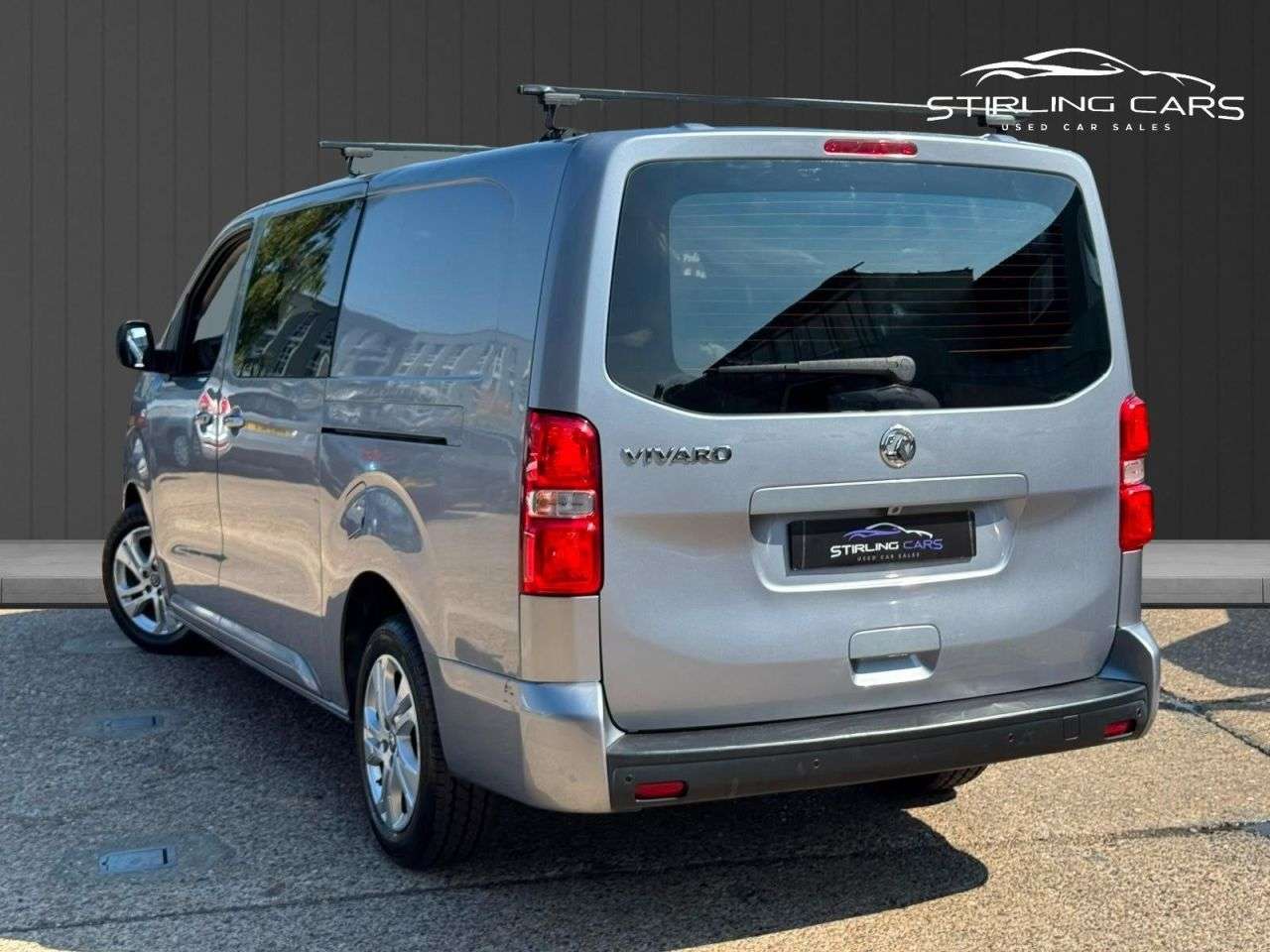 A 2022 VAUXHALL VIVARO 2.0 Turbo D 3100 Elite Crew Van Double Cab 5dr Diesel Auto L2 H1 Euro 6 (s/ A 2022 VAUXHALL VIVARO 2.0 Turbo D 3100 Elite Crew Van Double Cab 5dr Diesel Auto L2 H1 Euro 6 (s/