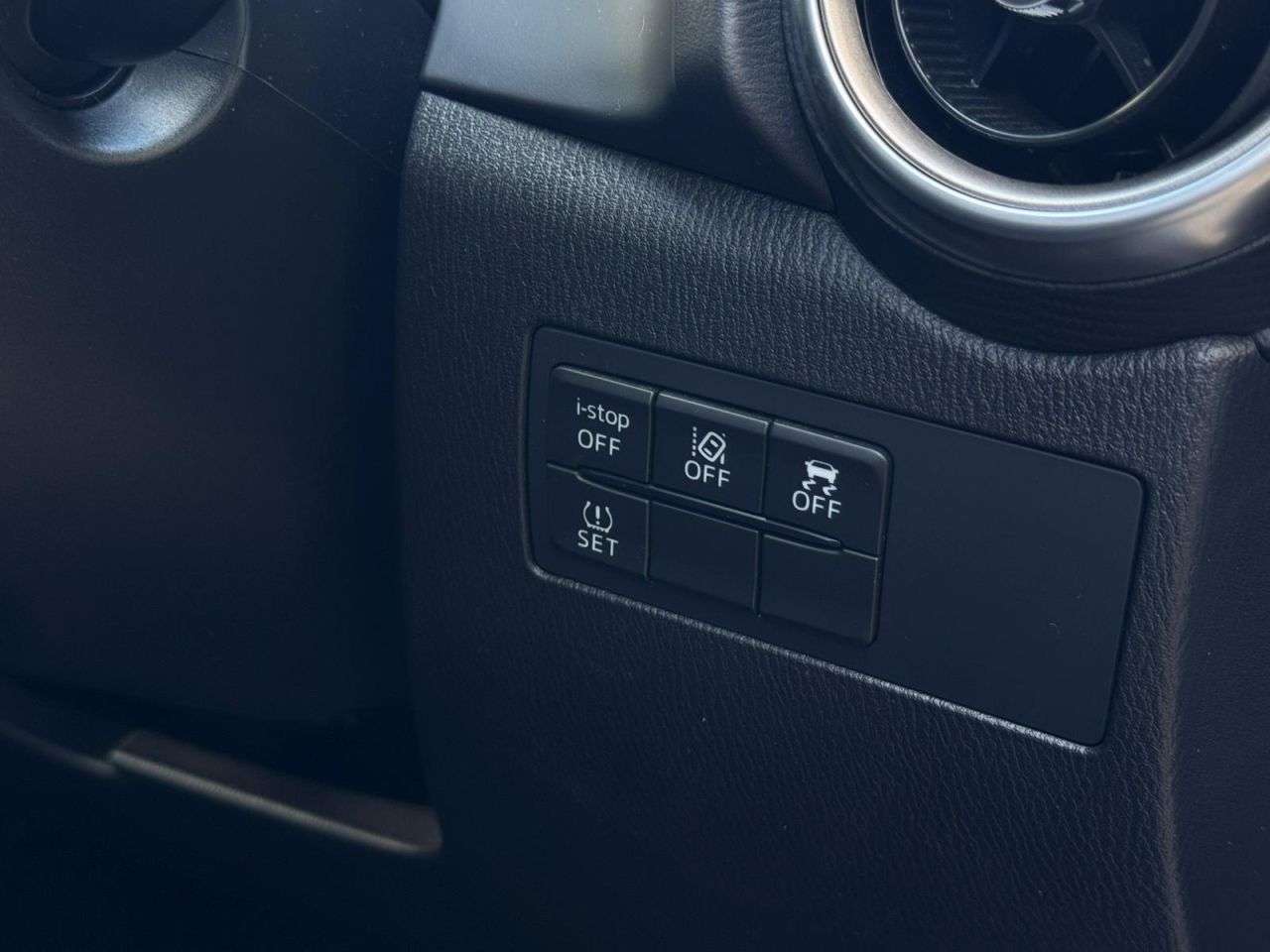 2020 MAZDA MAZDA2 2020 MAZDA MAZDA2
