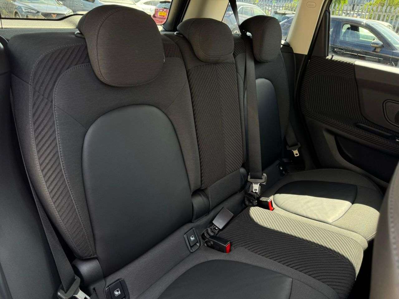 2018 MINI MINI COUNTRYMAN 2018 MINI MINI COUNTRYMAN