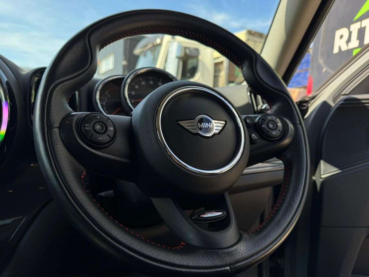 2018 MINI MINI COUNTRYMAN 2018 MINI MINI COUNTRYMAN