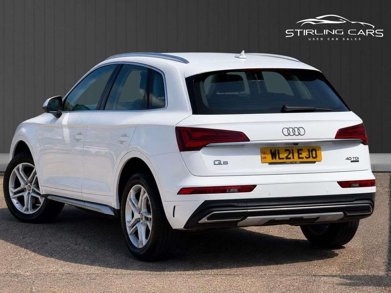 A 2021 AUDI Q5 2.0 TDI 40 Sport SUV 5dr Diesel S Tronic quattro Euro 6 (s/s) (204 ps) FINA A 2021 AUDI Q5 2.0 TDI 40 Sport SUV 5dr Diesel S Tronic quattro Euro 6 (s/s) (204 ps) FINA