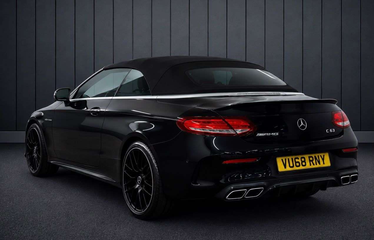 A 2018 MERCEDES-BENZ C CLASS 4.0 C63 V8 BiTurbo AMG (Premium) Cabriolet 2dr Petrol SpdS MCT Euro 6 (s/s) A 2018 MERCEDES-BENZ C CLASS 4.0 C63 V8 BiTurbo AMG (Premium) Cabriolet 2dr Petrol SpdS MCT Euro 6 (s/s)