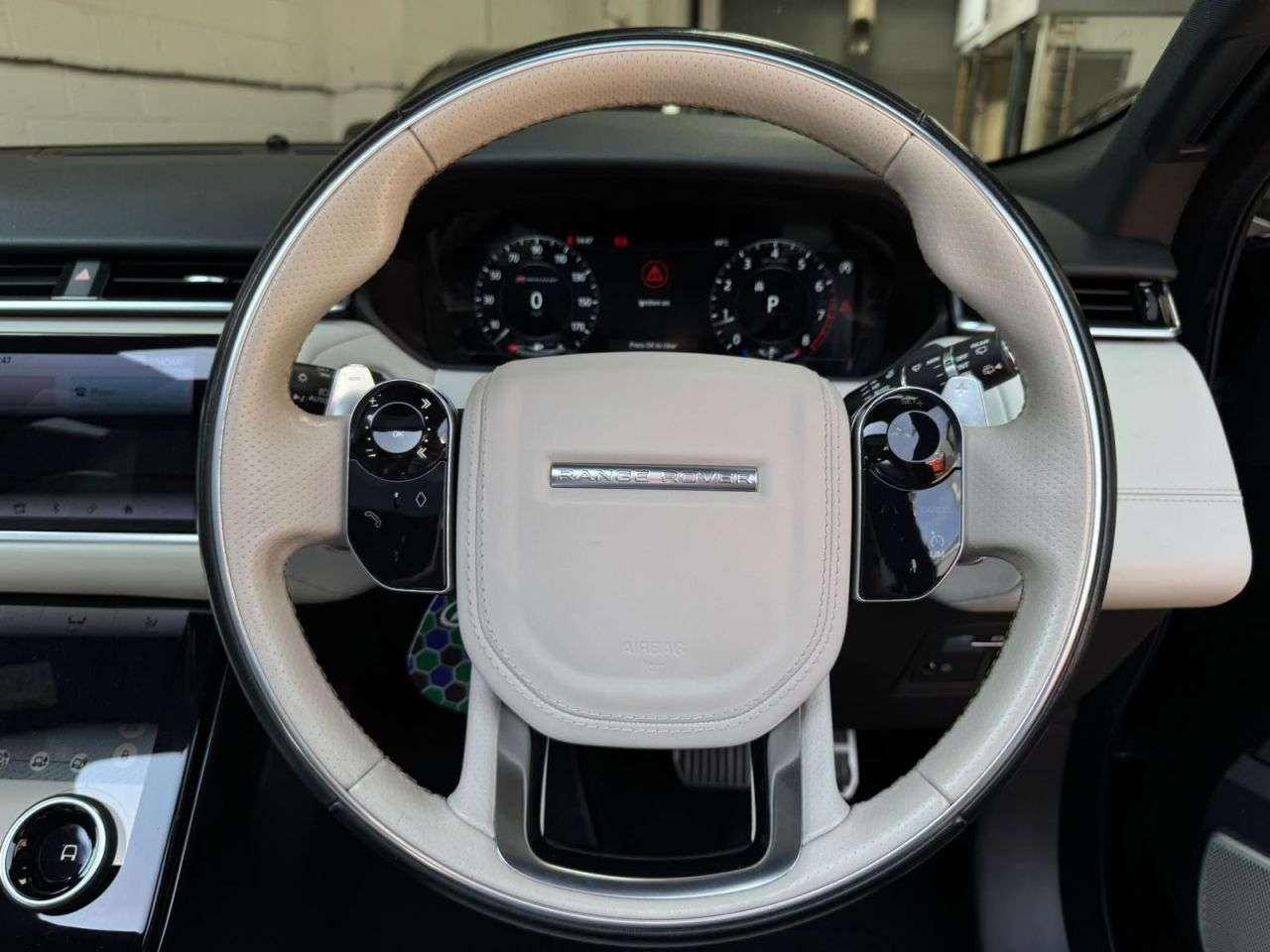 2017 LAND ROVER RANGE ROVER VELAR 2017 LAND ROVER RANGE ROVER VELAR