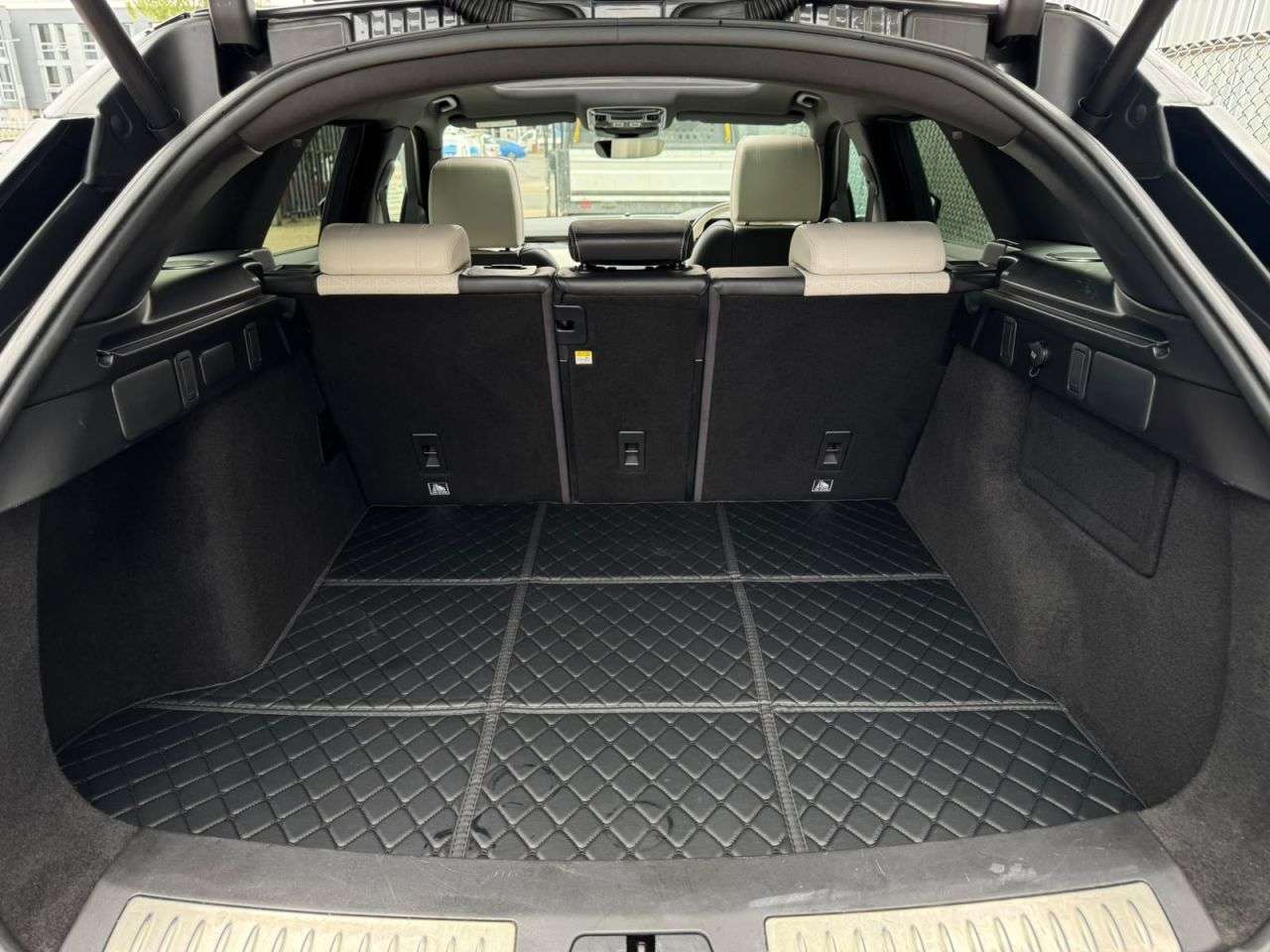 2017 LAND ROVER RANGE ROVER VELAR 2017 LAND ROVER RANGE ROVER VELAR