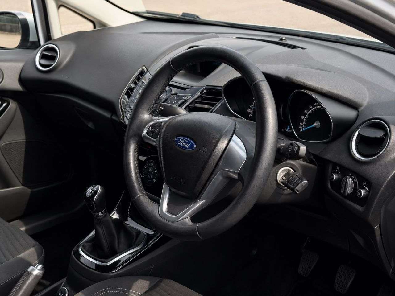 A 2013 FORD FIESTA 1.0T EcoBoost Zetec Hatchback 3dr Petrol Manual Euro 5 (s/s) (100 ps) FINAN A 2013 FORD FIESTA 1.0T EcoBoost Zetec Hatchback 3dr Petrol Manual Euro 5 (s/s) (100 ps) FINAN