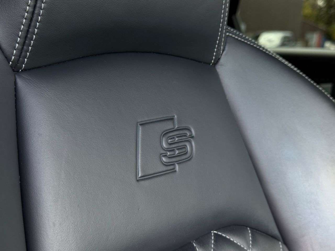 2017 AUDI S4 2017 AUDI S4