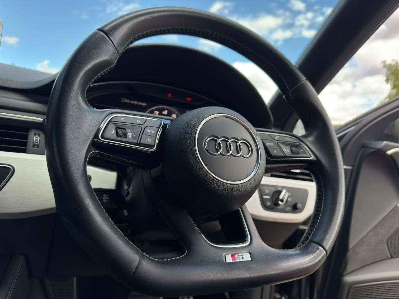 2017 AUDI S4 2017 AUDI S4
